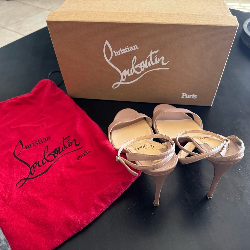 Christian Louboutin Loubigirl